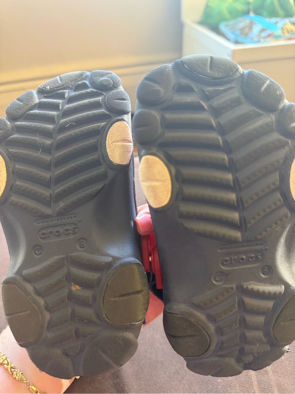 Spiderman Toddler Crocs - Picture 5 of 5